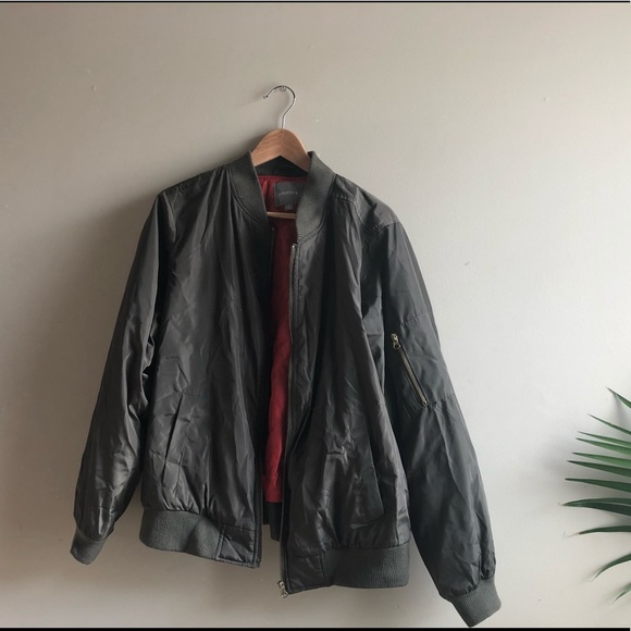 Bomber jacket - Picture 1 of 2